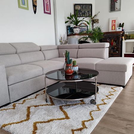 Chambre Chez Habitant 1 Carbon-Blanc Luaran gambar