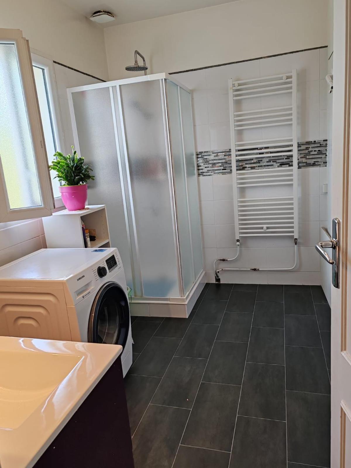 Chambre Chez Habitant 1 Carbon-Blanc Luaran gambar